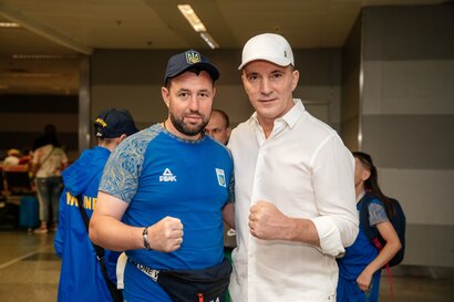 Дети встреча аэропорт_августа 21, 2021_00804