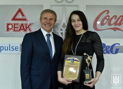 Нагородження найкращої спортсменки та тренерів червня-2018-36782