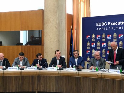 e25d0ebf-fcb0-4a9e-8ba6-300b054e7d2e